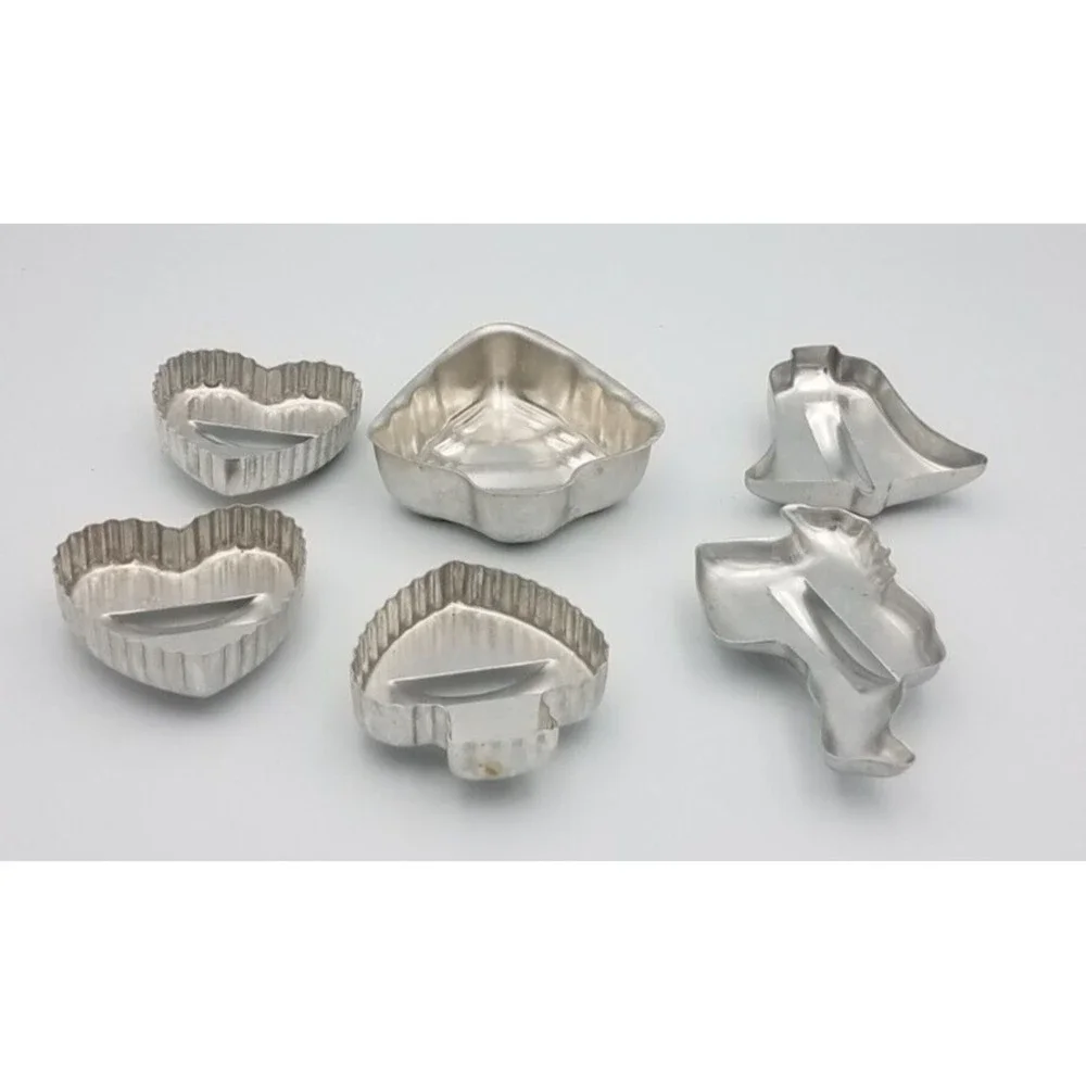 Vintage Lot of 6‎ Aluminum Metal Cookie Cutters Various Seasons